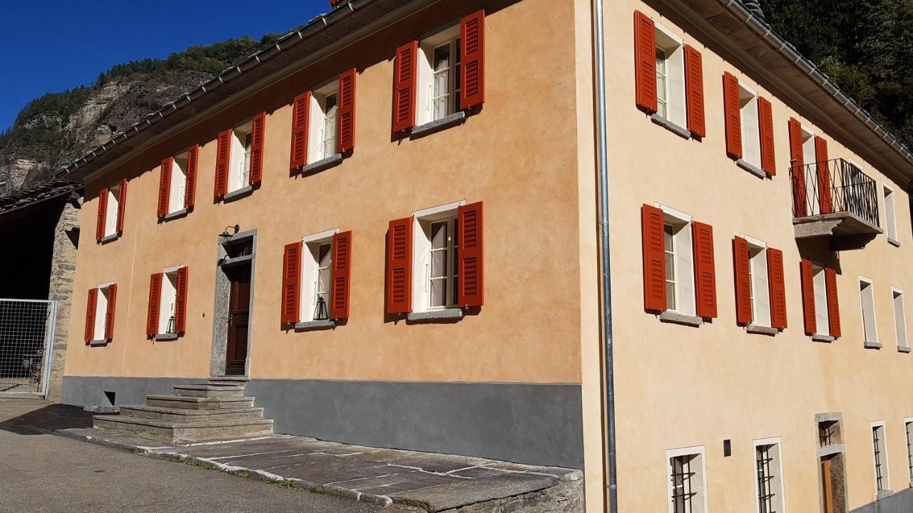 Bnb Ai Cav Calanca Arvigo Екстериор снимка